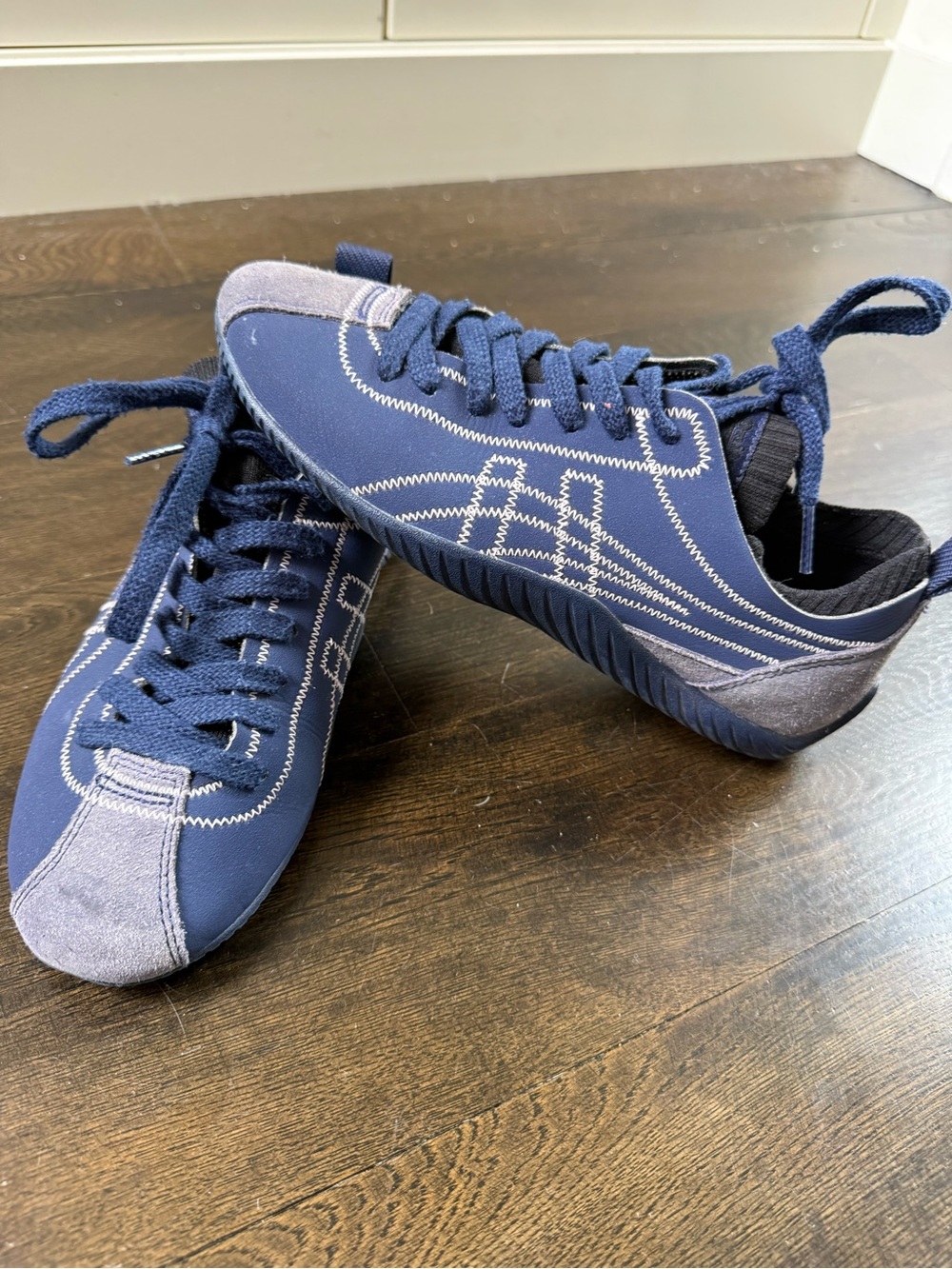 Unisex Onitsuka Tiger Navy Casual Sneakers